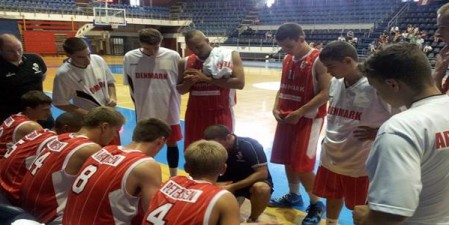 U18 herrerne - Crvena Zvezda - Pionir - Thomas Frydenlund