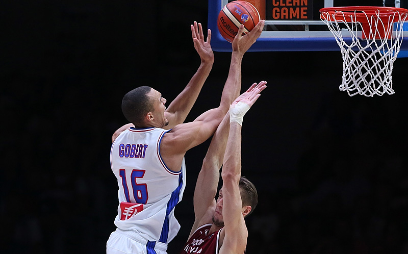 Frankrig videre til semifinalen på egen hjemmebane i Lille - Foto: FIBA - Ciamillo Castoria - Metlas Frankrig videre til semifinalen på egen hjemmebane i Lille - Foto: FIBA - Ciamillo Castoria - Metlas