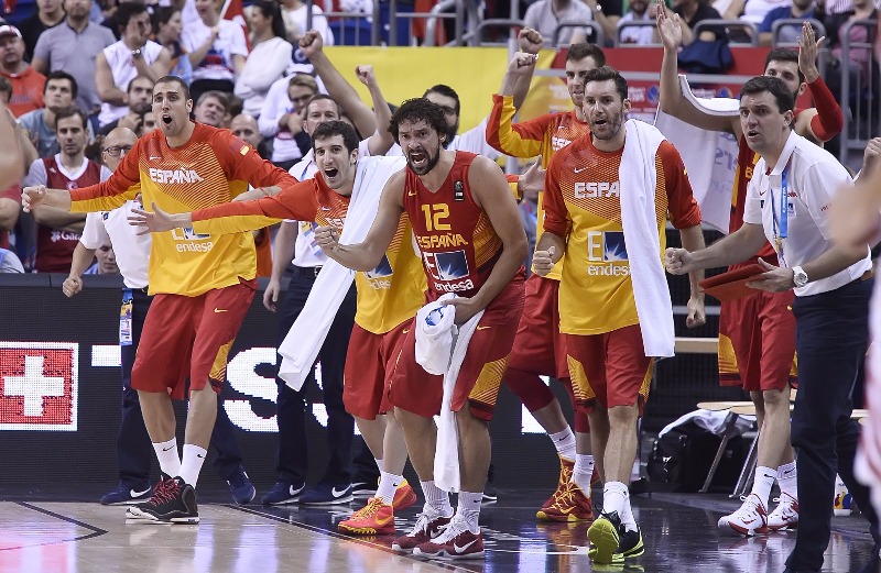 Spanien har knibet sig videre fra gruppespillet og kunne ryge ud i dag - Foto: FIBA - Ciamillo Castoria - Morgano Spanien har knibet sig videre fra gruppespillet og kunne ryge ud i dag - Foto: FIBA - Ciamillo Castoria - Morgano