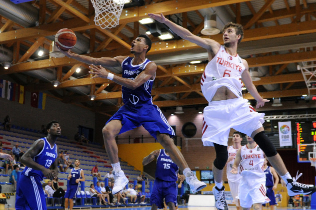 TIMOTHE LUWAWU - Frankrig - Fiba foto