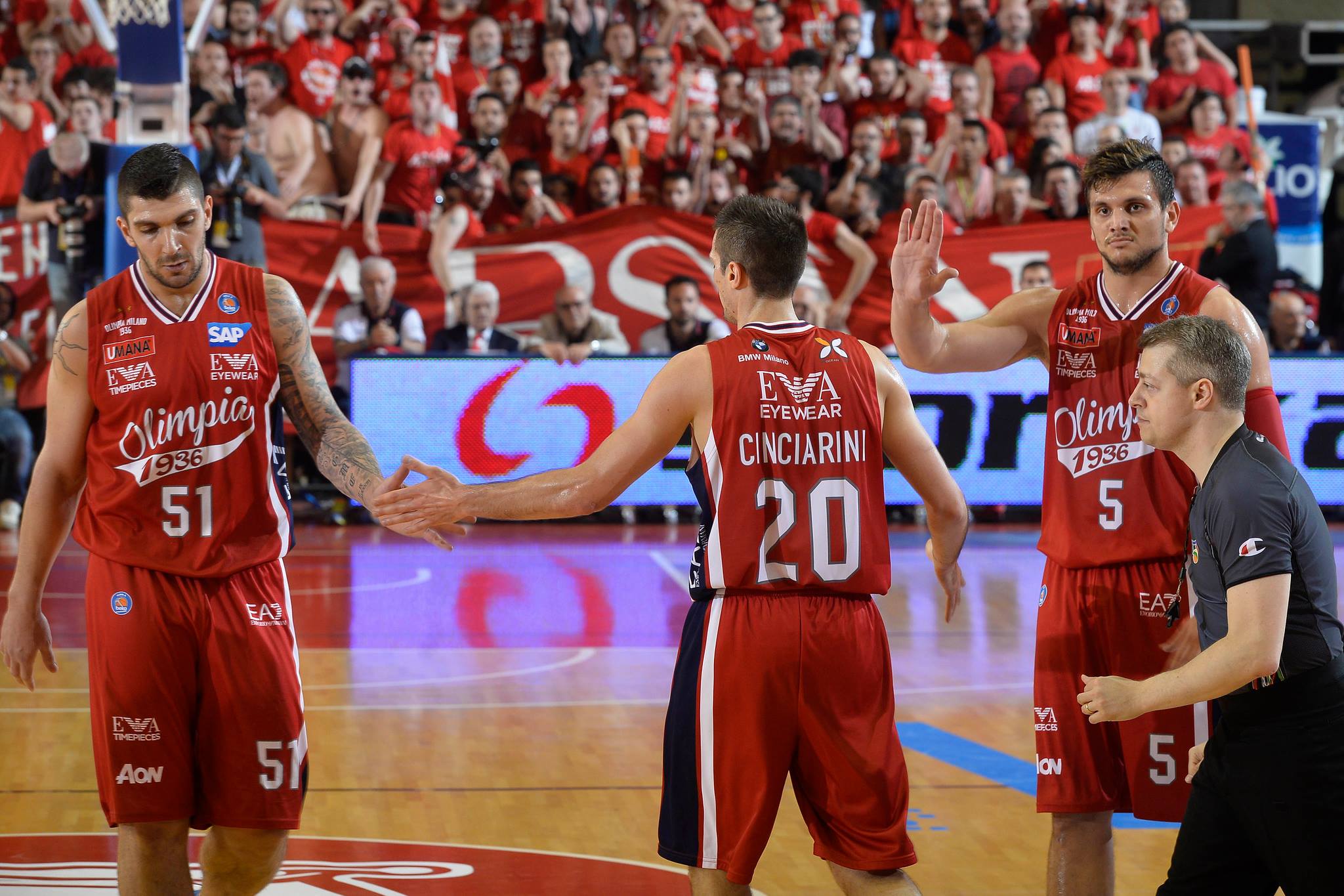 andrea-cinciarini-alessandro-gentile-ea7-emporio-armani-milano-olimpiamilano-com